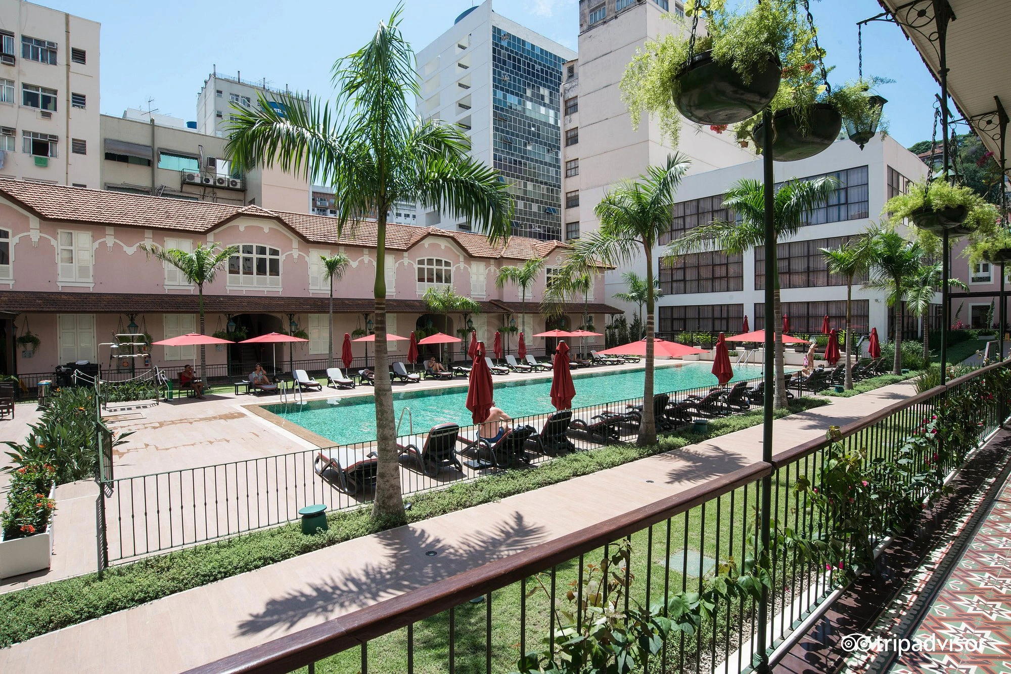 Day Use in Lapa - Pool & View of the Arches - Image